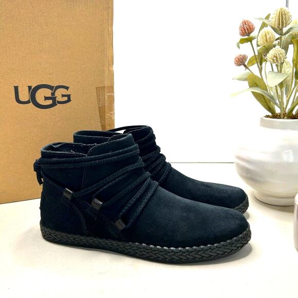 UGG Shoes - UGG Rianne Suede Ankle Boots Zipper Black 1123598 Women's US 6.5 NWB